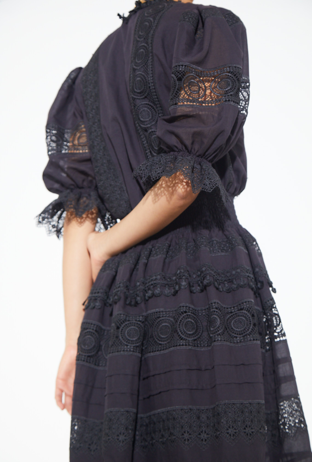 LUMIERE MIDI DRESS BLACK