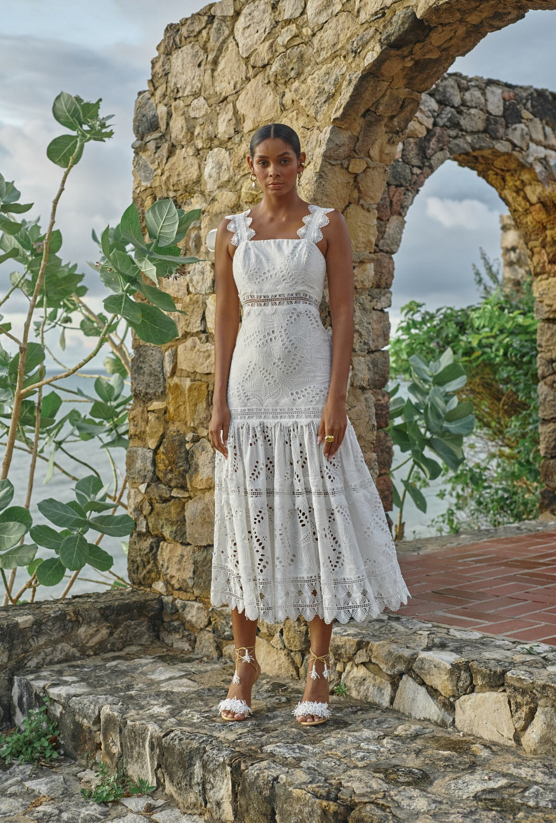 waimari-sireneuse-dress-white