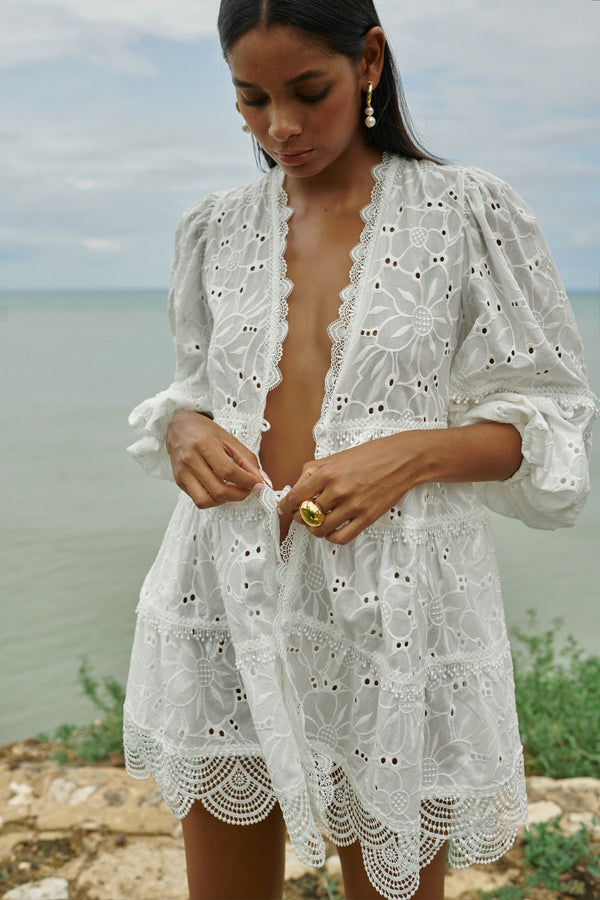 waimari-pueblito-white-kimono
